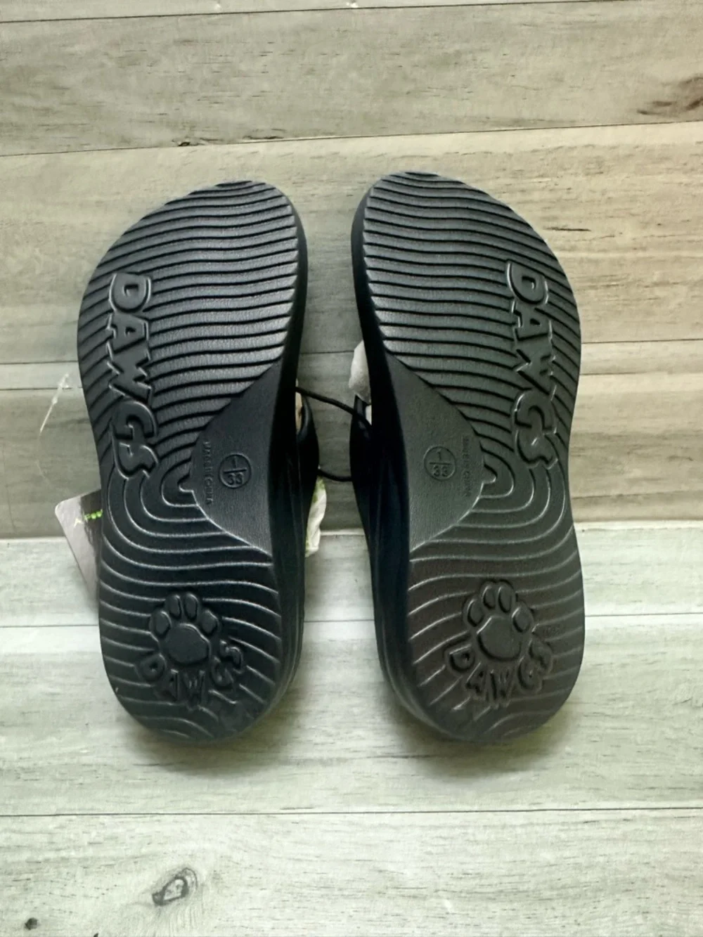Dawgs Kids Navy Blue Flip Flop Sandals size 1